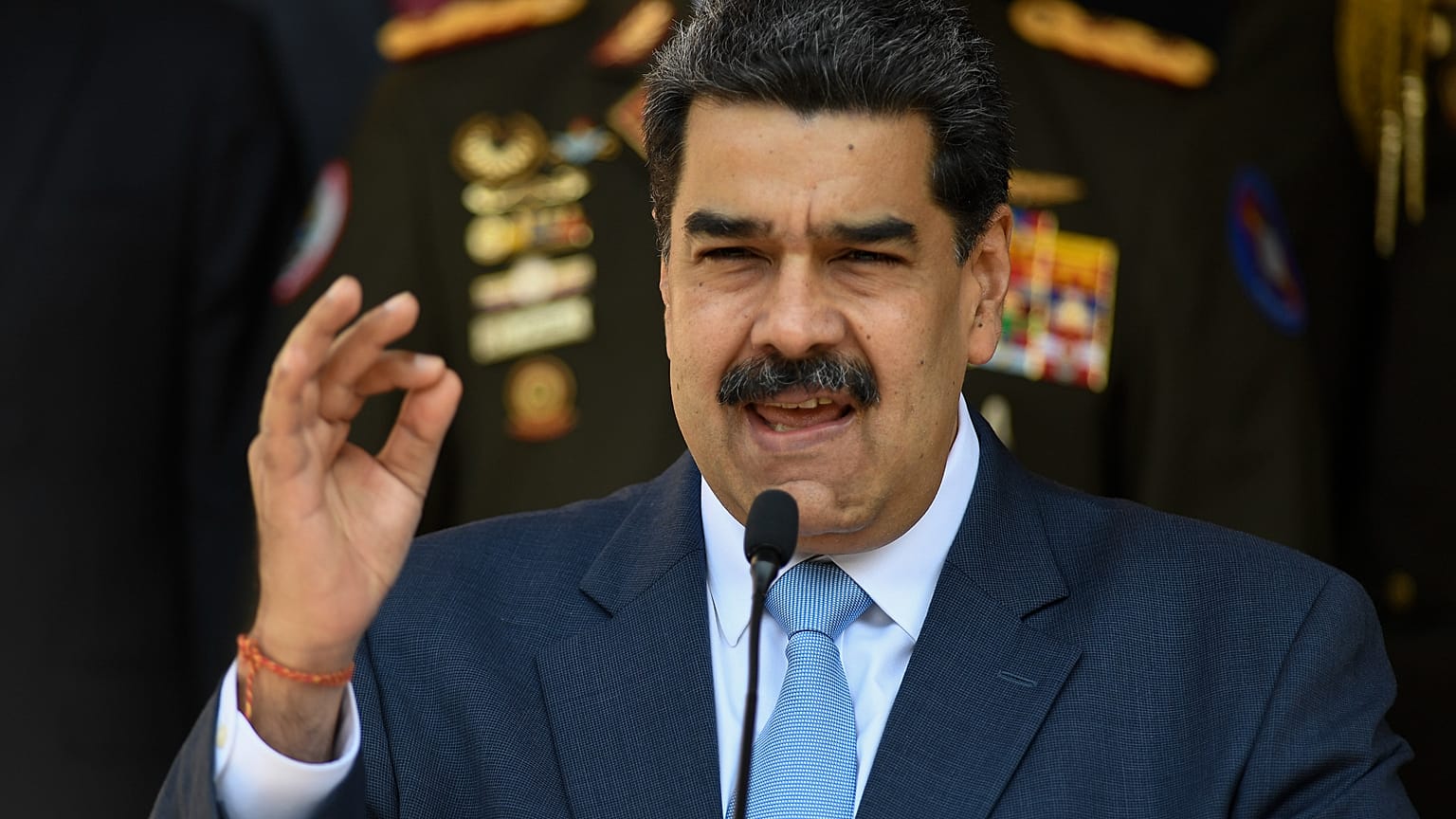  يتحدث نيكولاس مادورو في قصر ميرافلوريس الرئاسي في كاراكاس، فنزويلا.