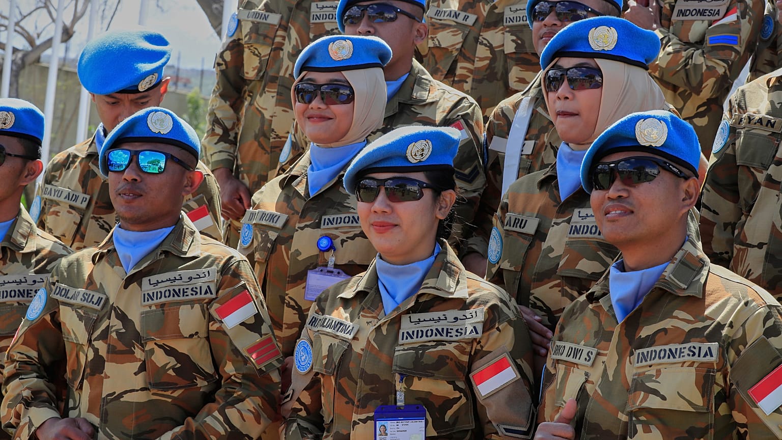 جنود حفظ السلام الإندونيسيون يحضرون مراسم الذكرى الـ47 لتأسيس يونيفيل في الناقورة جنوب لبنان، 19 مارس/آذار 2025.