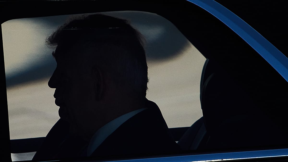 قمار هسته‌ای ترامپ؛ آیا جنگ با تهران به جای مهار بمب، جهان را اتمی می‌کند؟