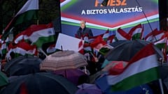 Orbán Viktor a szolnoki kampánygyűlésen 2026. március 30-án