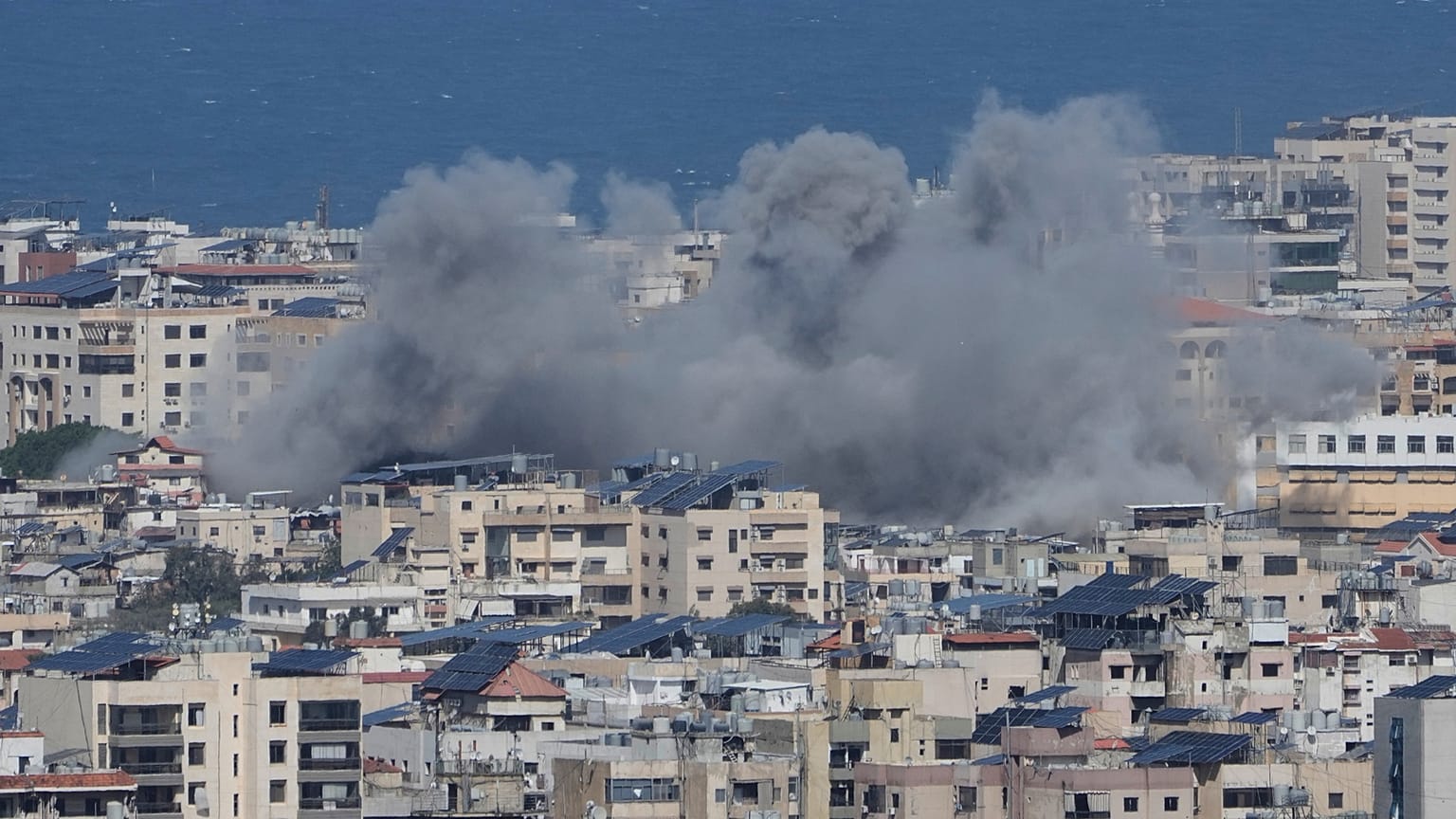 Smoke rises following an Israeli airstrike in Dahiyeh, Beirut's southern suburbs, Lebanon, Monday, March 30, 2026