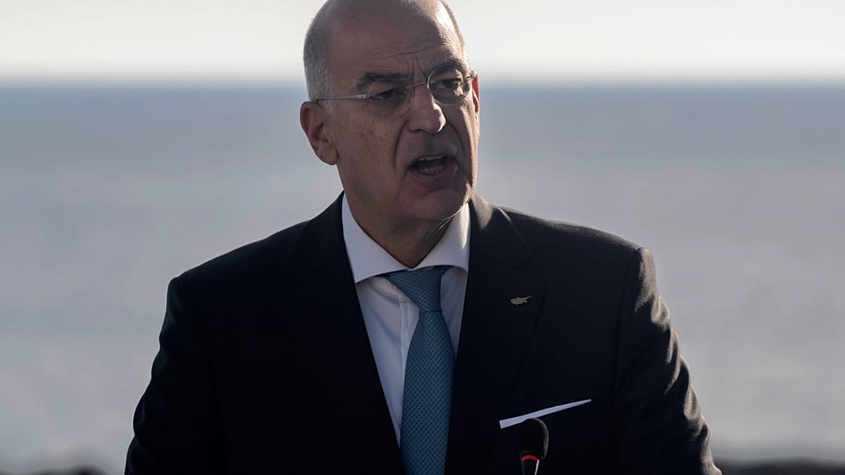 Επίσκεψη Δένδια στα ΗΑΕ: Γεωπολιτικός διάλογος και διμερείς επαφές