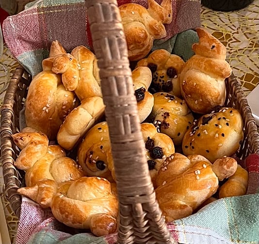 Пасхальные булочки чорек