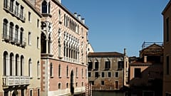 Der Orient-Express Venezia zieht in den restaurierten Palazzo Donà Giovannelli aus dem 15. Jahrhundert ein.