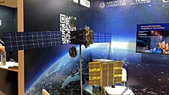 Presentan satélites en la conferencia STC