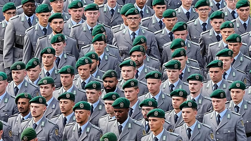 New recruits of the Bundeswehr attend a ceremony to take their oath in front of the North Rhine-Westphalia state parliament, 4 September, 2025