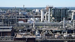 Das deutsche Spezialchemieunternehmen Evonik Industries produziert an seinem Standort im Chemiepark Marl.