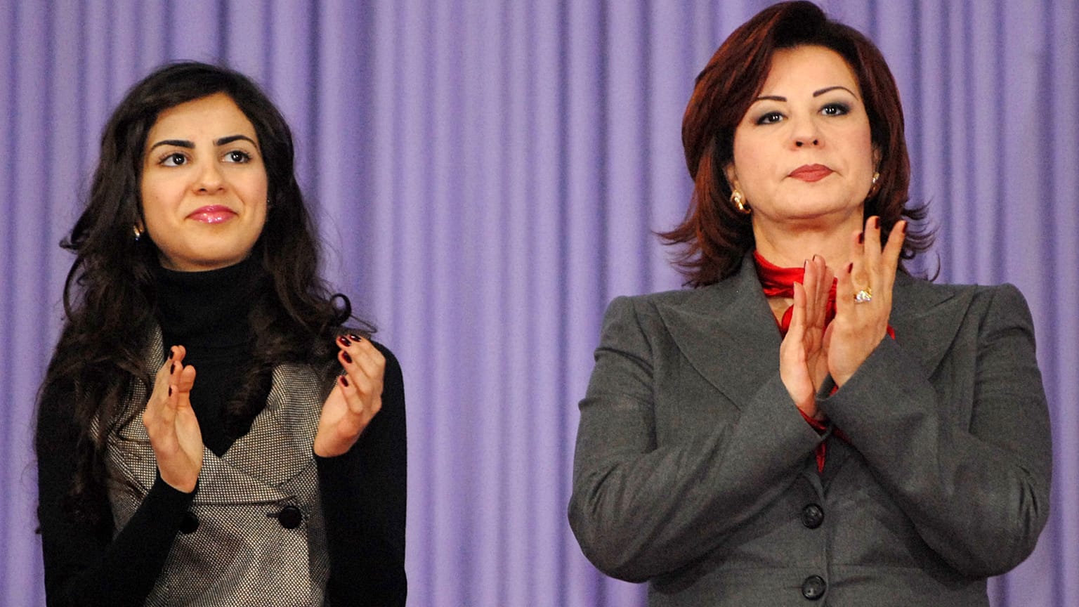 صورة أرشيفية - في هذه الصورة الأرشيفية بتاريخ 7 نوفمبر 2007، تظهر حليمة بن علي، ابنة الرئيس التونسي زين العابدين بن علي، على اليسار، وزوجته ليلى بن علي. (صورة من وكالة أسوشيتد