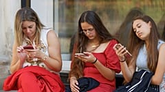 Mehrere europäische Länder wollen soziale Netzwerke für Minderjährige zeitweise sperren, um sie besser zu schützen.