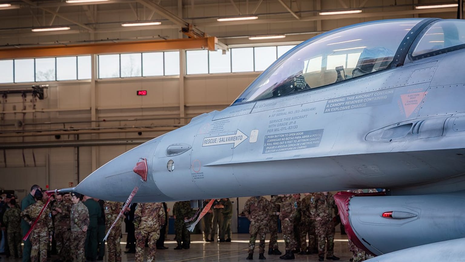 Caça F16M da Força Aérea Portuguesa na Base Aérea de Ämari. Foto X: Sgt. Triinu Liis Mullaste/Exército da Estónia