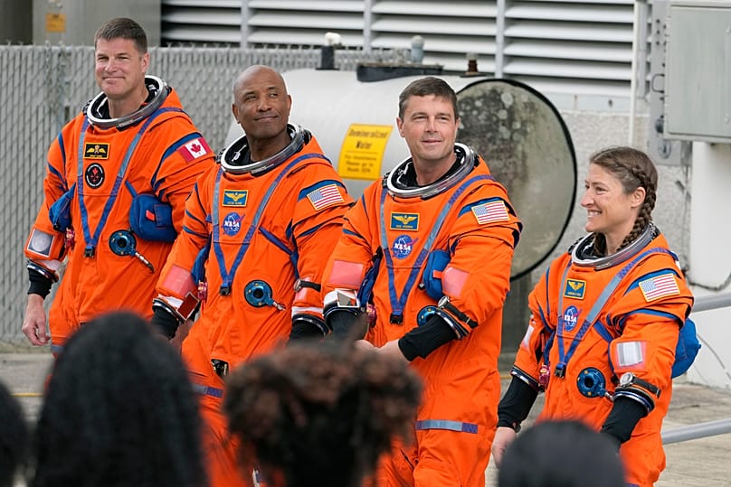 فضانوردان «آرتمیس ۲»