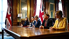 Η Yvette Cooper φιλοξένησε την εικονική συνάντηση.