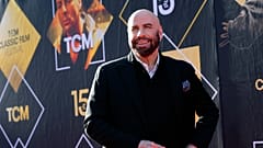 ARCHIV: John Travolta bei einer Vorführung von „Pulp Fiction“ zur Eröffnung des TCM Classic Film Festival 2024 im TCL Chinese Theatre in LA, 18. April 2024.