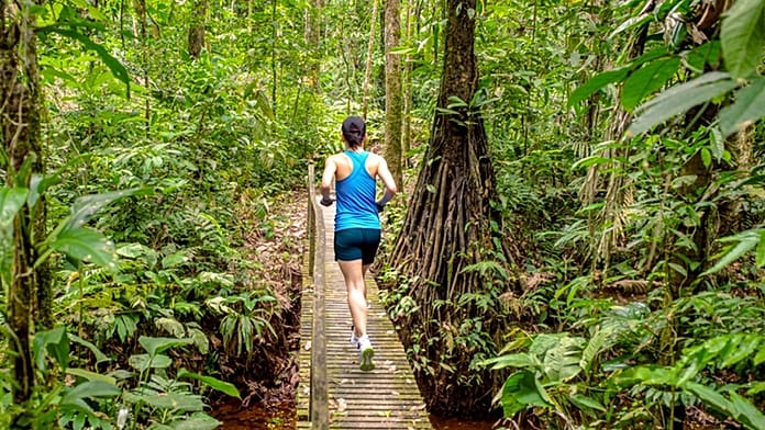 Maratone uniche: dall’Amazzonia all’Antartide da vivere almeno una volta 3 Maratone uniche nel mondo: paesaggio vulcanico di Sant'Elena