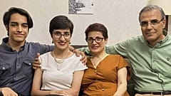 Nasrin Sotoudeh ailesiyle birlikte