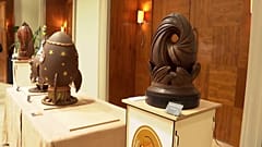 Bel'Oeuf-Ausstellung mit ausgefallenen Schokokreationen zum Motto 2026 „Lust in Bewegung“.