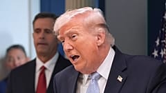 Donald Trump wandte sich am Ostermontag an die Presse