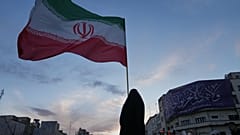 تظاهرات ضد الهجمات الأميركية على إيران في العاصمة طهران