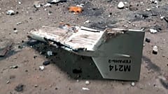 ΑΡΧΕΙΟ - Τα συντρίμμια αυτού που το Κίεβο περιέγραψε ως ιρανικό μη επανδρωμένο αεροσκάφος Shahed που κατέπεσε κοντά στο Κουπιάνσκ της Ουκρανίας
