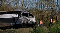 Pociąg TGV po wypadku.