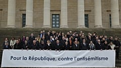 Des personnalités politiques avant une manifestation contre l'antisémitisme prévue dans la capitale, Paris, dimanche 12 novembre 2023. 