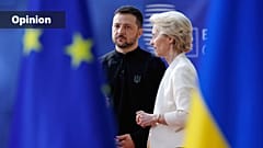 Ursula von der Leyen speaks with Ukraine's President as they arrive for an EU Summit at the European Council building in Brussels, March 6, 2025