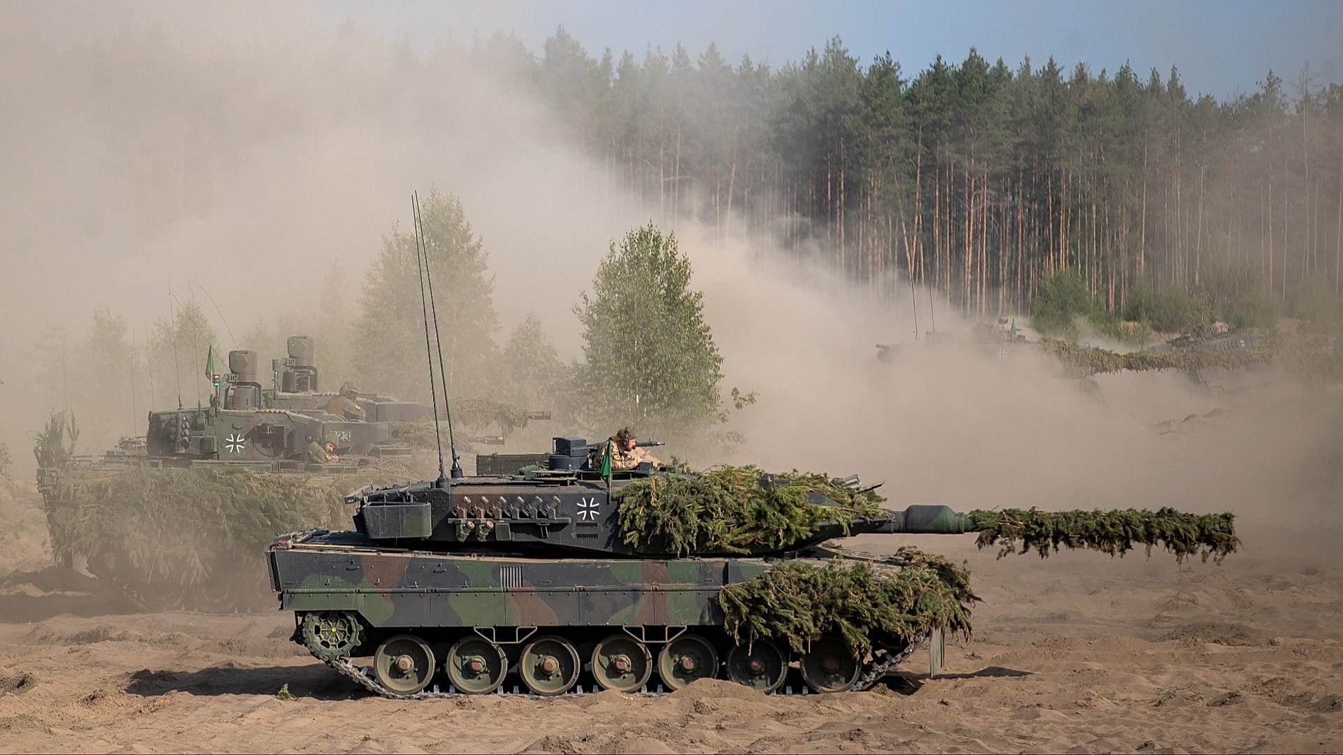 Video. Leopard 2, Abrams, K2: Wer baut den besten Kampfpanzer der Welt ...