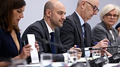 Ο Γάλλος υπουργός Εξωτερικών, Jean-Noël Barrot, συμμετέχει σε συνεδρίαση του Συμβουλίου Άμυνας και Ασφάλειας της Γαλλίας στο Μέγαρο των Ηλυσίων, στις 8 Απριλίου 2026.