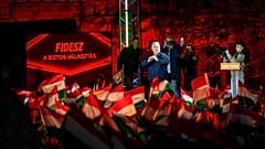 El Primer Ministro Viktor Orbán en el mitin de campaña de Fidesz-KDNP en Buda, en la plaza Szentháromság.