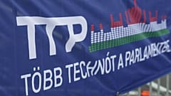 A Több Technót a Parlamentbe! közel 16 éve próbálja bejuttatni a zenei műfajt az Országház kupolájába.