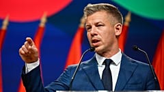 Peter Magyar spricht am 13. April 2026 in Budapest, Ungarn mit Journalistinnen und Journalisten. Zuvor hat er in den Parlamentswahlen die Partei von Viktor Orban geschlagen.