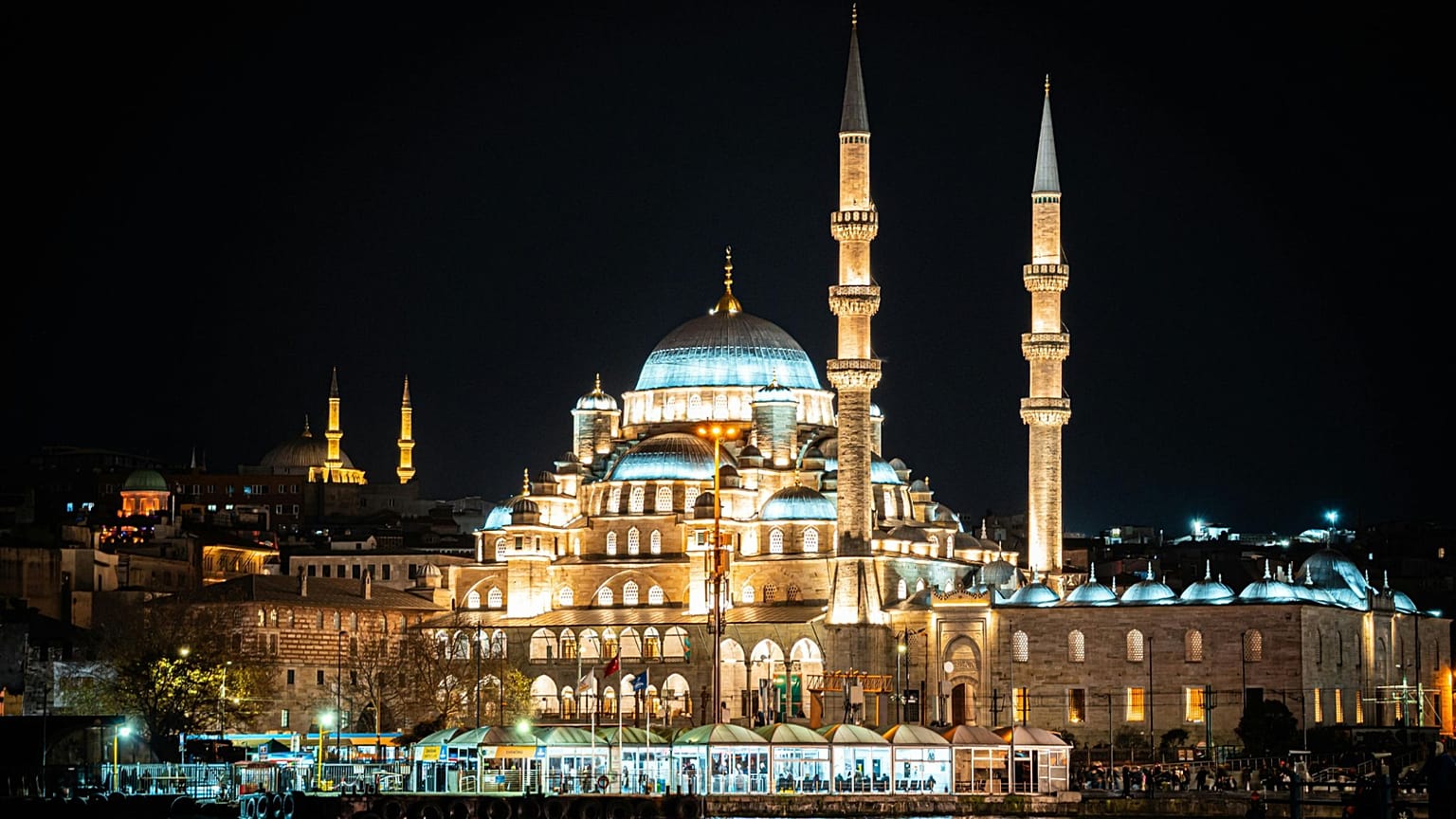 İstanbul ist eine Stadt, die niemals stillsteht. 
