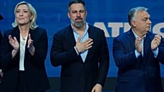 Marine LePen, Santiago Abascal y Viktor Orban, en la reunión de Patriotas por Europa.