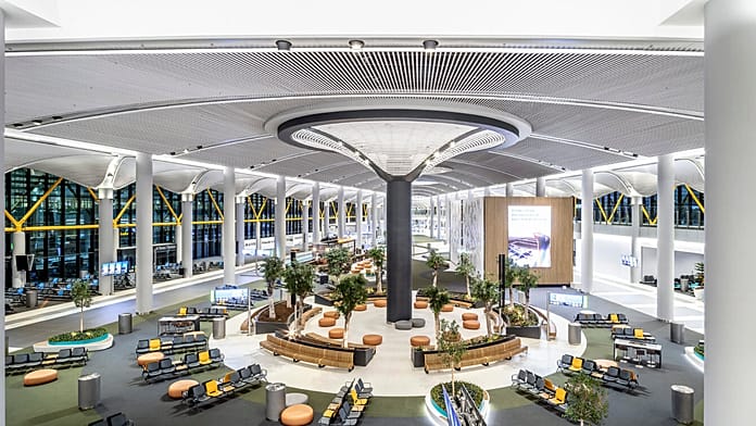 I 2 aeroporti europei tra i più trafficati del mondo nel 2025: guida al viaggio 1 Interno Aeroporto Hartsfield-Jackson Atlanta