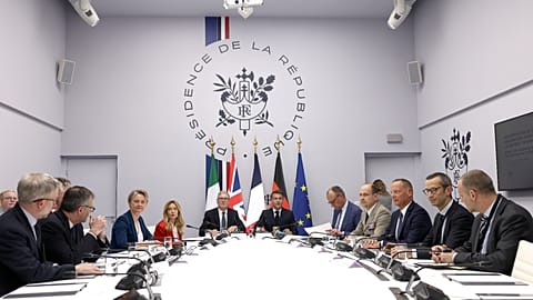 International delegates discuss Strait of Hormuz in Paris, 17 April, 2026 