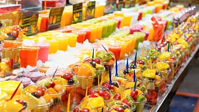 Frullati, succhi o frutta intera: qual è il modo migliore per consumarla?