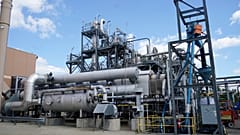 Ein Standort für chemisches Recycling. Die Associated Press. 