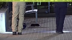 Esta imagen muestra a la Policía de Iowa City trabajando en el lugar de un tiroteo, el domingo 19 de abril de 2026. (KCRG vía AP)