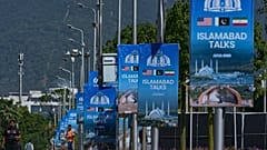 لوحات إعلانية بالقرب من فندق "سيرينا" قبيل انطلاق الجولة الثانية من المفاوضات بين الولايات المتحدة وإيران، في إسلام آباد، باكستان، الإثنين 20 أبريل/نيسان 2026