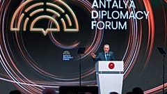 O Presidente da Turquia, Recep Tayyip Erdogan, discursa durante a cerimónia de abertura do Fórum Diplomático de Antália, em Antália, a 17 de abril de 2026