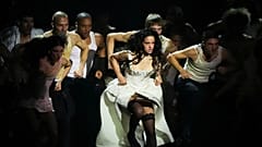 Rosalía durante su remix de 'Berghain' en los Brit Awards 2026 celebrados en Mánchester, Reino Unido, el pasado 28 de febrero