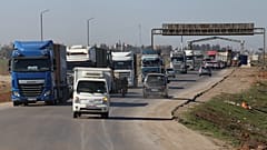 2026. február 23-án, hétfőn az amerikai hadsereg járműveit szállító konvoj elindul a nemzetközi koalíció Qasrak-i támaszpontjáról Irak felé.