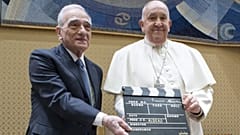 Martin Scorsese Ferenc pápáról szóló Aldeas filmje: egy évvel a pápa halála után vatikáni premier