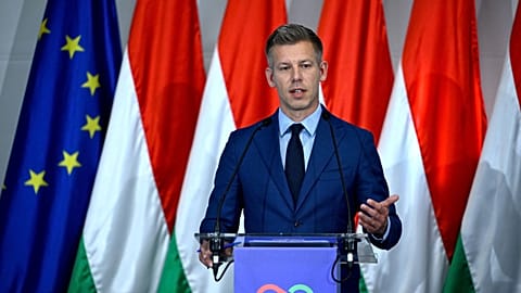 El futuro primer ministro Péter Magyar asiste a una rueda de prensa en Budapest, Hungría, 20 de abril de 2026