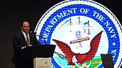 ΑΡΧΕΙΟ: Κατά τη διάρκεια της 4ης ετήσιας Συνόδου Κορυφής για την Άμυνα της Βορειοανατολικής Ιντιάνα στο Πανεπιστήμιο Purdue Fort Wayne, 12 Νοεμβρίου 2025.