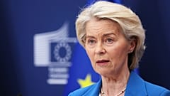 EU-Kommissionspräsidentin Ursula von der Leyen spricht bei einer Pressekonferenz zur Energiepolitik im EU-Hauptquartier in Brüssel am Montag, 13. April 2026.