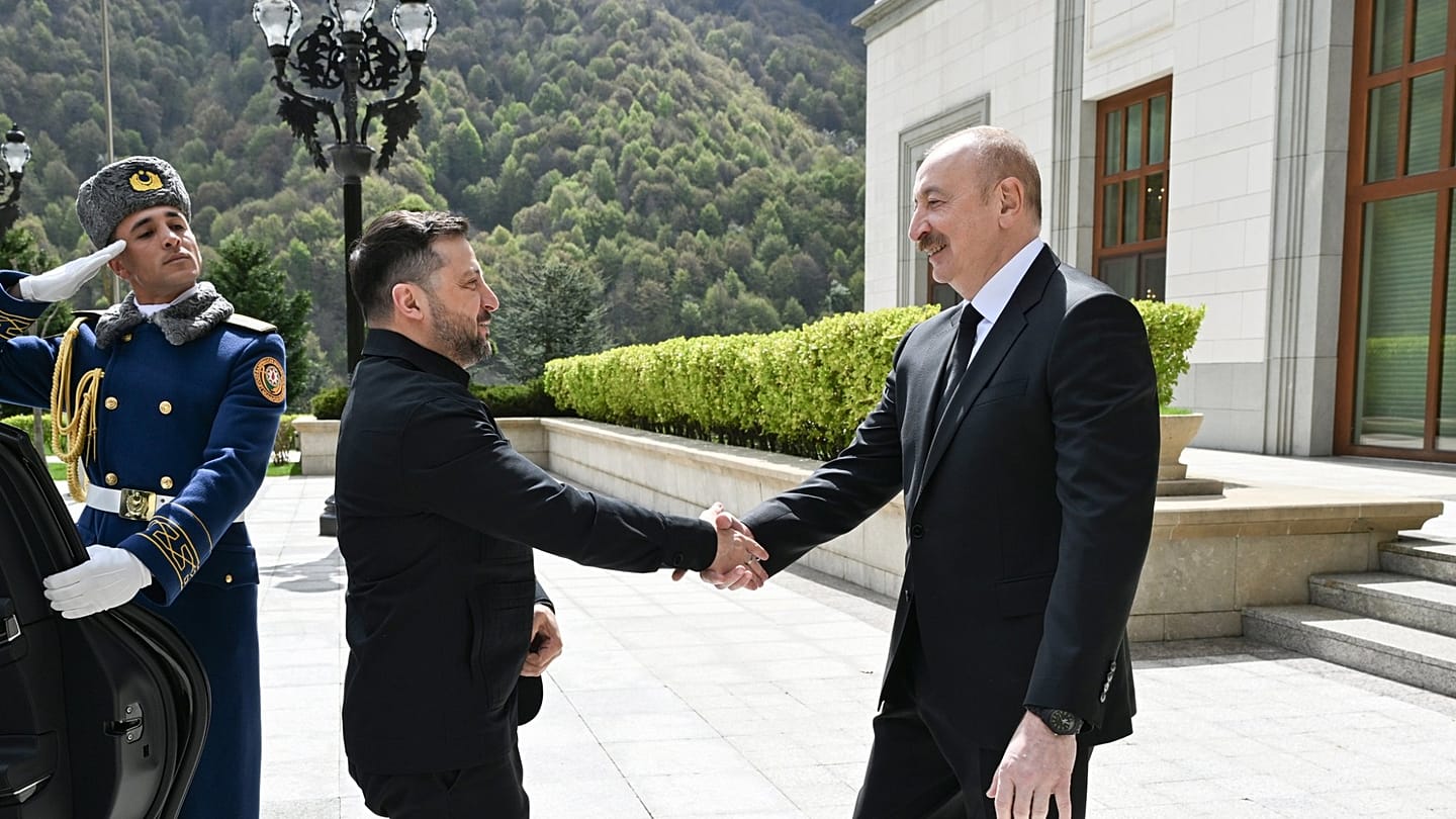 Zelenskyy says he is ready to meet Putin in Azerbaijan