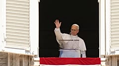 XIV. Leó pápa a Vatikánban