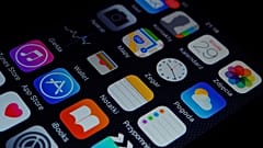 La schermata iniziale di un telefono