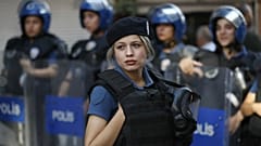 Bir polis memuru (Arşiv)